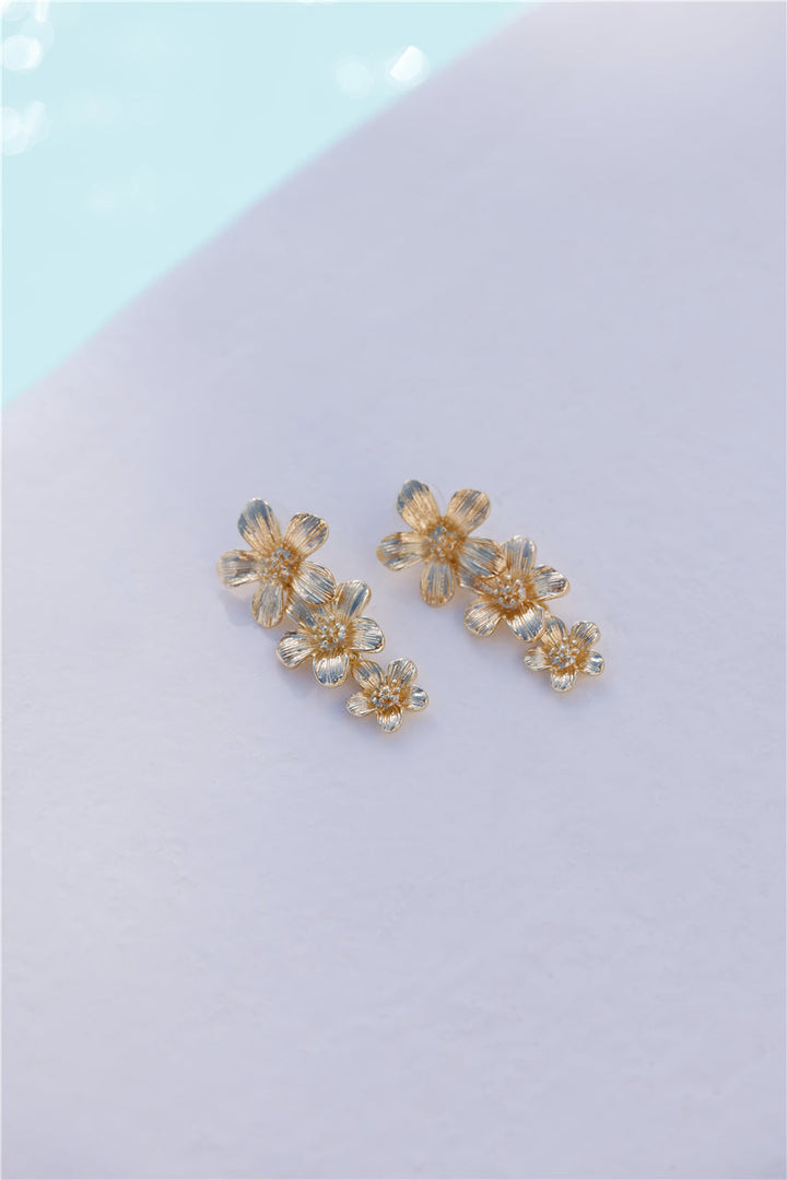 18k Gold Plated Hibiscus Earrings Gold