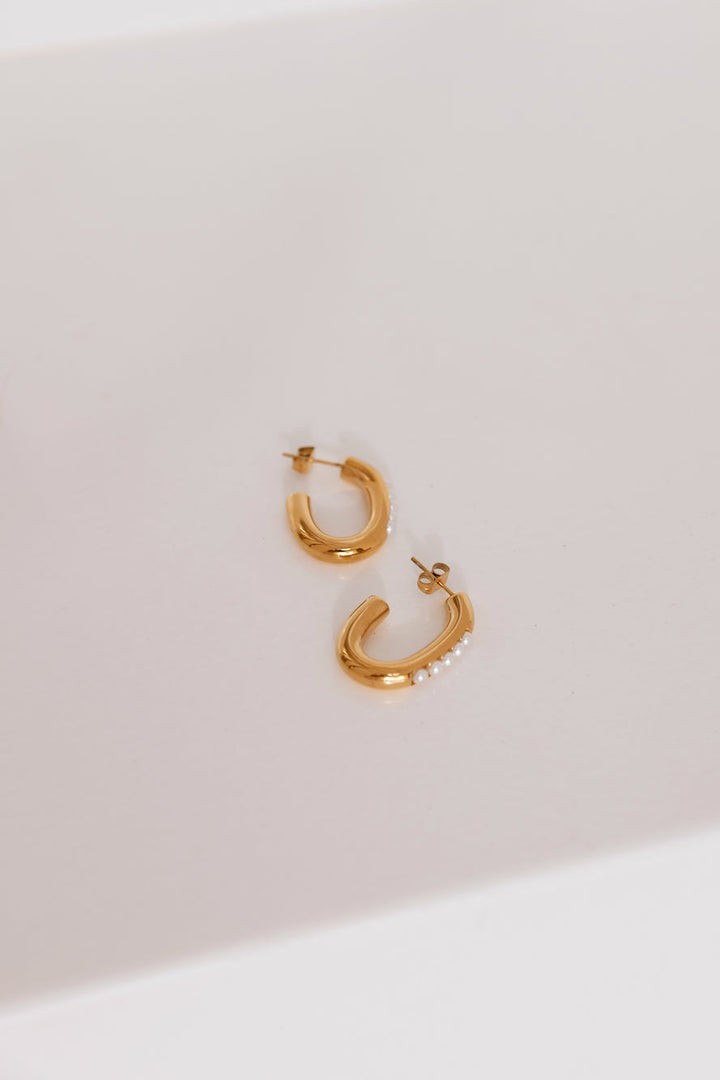 18k Gold Plated Sultry Hoop Earrings Gold